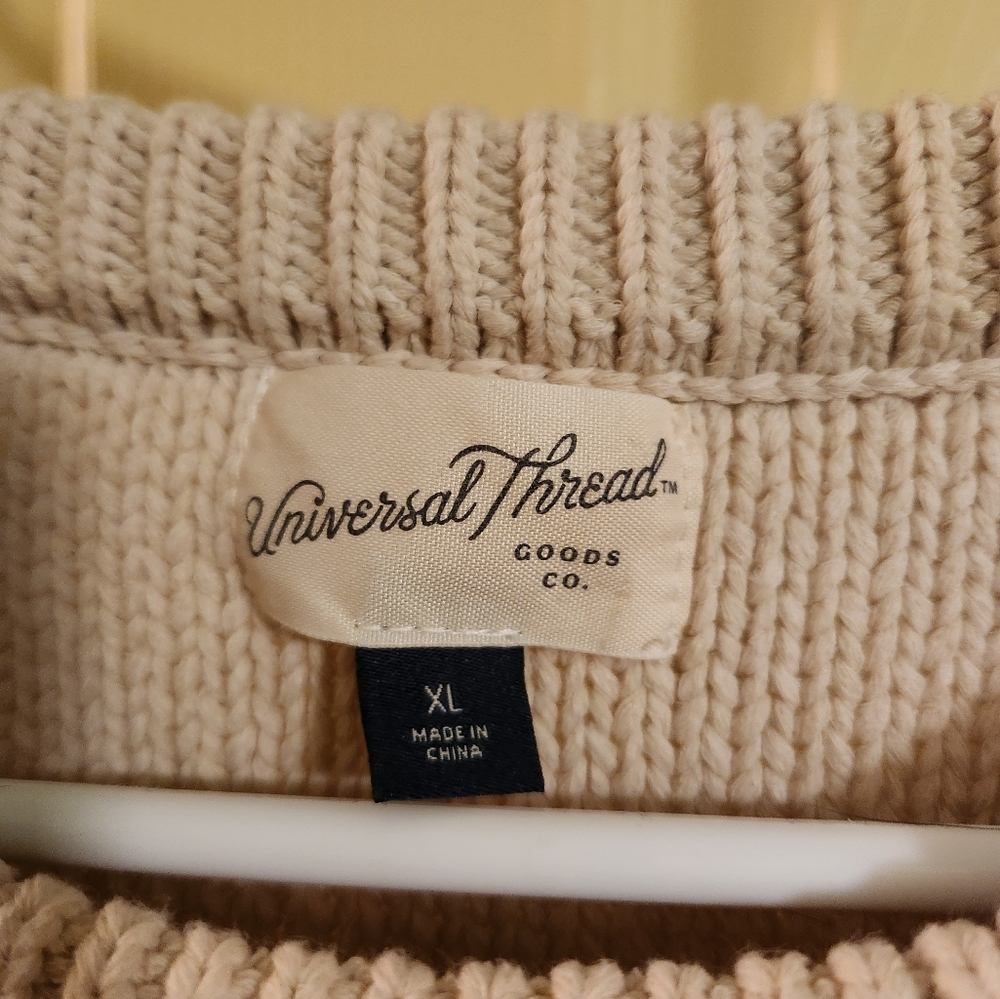 Sleeveless sweater